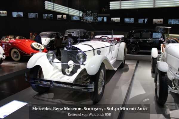 29 Mercedes-Benz Museum_1